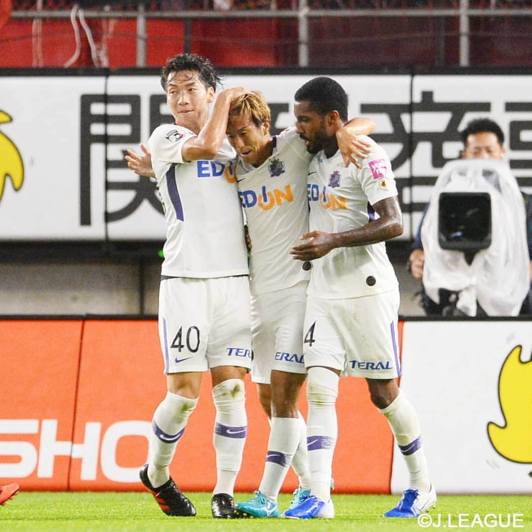 サンフレッチェ広島さんのインスタグラム写真 - (サンフレッチェ広島Instagram)「. ⚽明治安田生命J1リーグ第17節　試合結果⚽ 鹿島アントラーズ　2-2　サンフレッチェ広島 前半：1-1 後半：1-1 【得点者】柏好文（2）  日曜日、遠いアウェイでのナイトゲームにもかかわらず、最後まで熱いご声援をありがとうございました‼️ #柏好文選手 #林卓人選手  #ハイネル選手 #パトリック選手  #sanfrecce #ICHIGAN」6月30日 21時39分 - sanfrecce.official