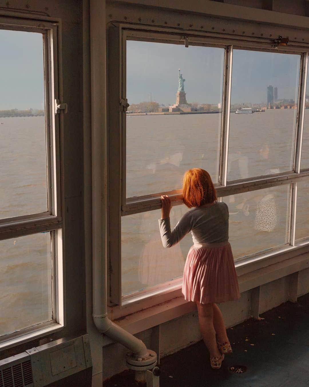 Instagramさんのインスタグラム写真 - (InstagramInstagram)「#HelloFrom New York, New York. Come take a trip on the Staten Island Ferry with photographer Eric Van Nynatten (@ericvannynatten). “The view of the harbor and skyline — it’s always impressive to see. And it’s free!” Say #HelloFrom your part of the world. ❤️ Please submit your own photos and videos to the project using the #HelloFrom hashtag. Any tagged visual shared with the hashtag is eligible for the project and, if selected, to be featured. Photo by @ericvannynatten」7月1日 3時15分 - instagram