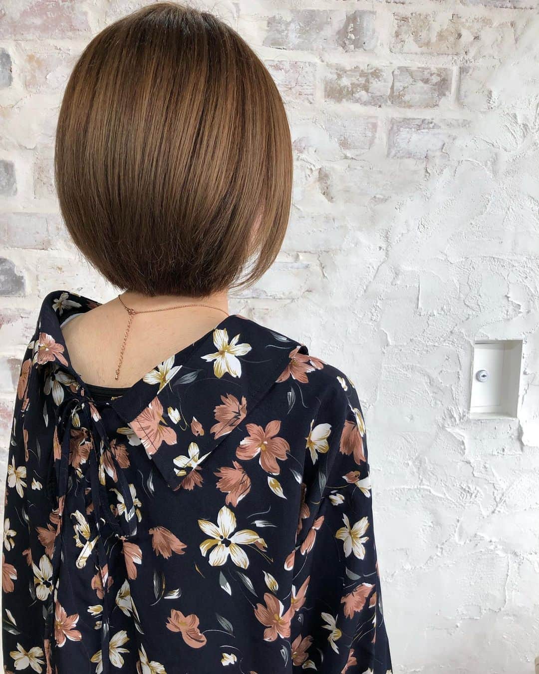 野澤 琢眞（Takuma Nozawa）のインスタグラム：「【アディクシーカラー】ブリーチ無しで透明感！！ ・  #ヘアアレンジ #ヘアセット #アレンジ #アレンジヘア #スタイリング #ヘアスタイル #振袖スタイル #ヘアカラー #コテ #コテ巻き #前髪 #前髪アレンジ #ヘアアレンジ動画 #アレンジ動画 #ヘアアレンジ解説 #アレンジ解説 #入学式 #卒業式 #成人式 #結婚式 #ウェディング #ブライダル #和装 #着物 #ヘアアクセサリー #ヘアアクセ #ポニーテール #くるりんぱ #お団子ヘア #振袖」
