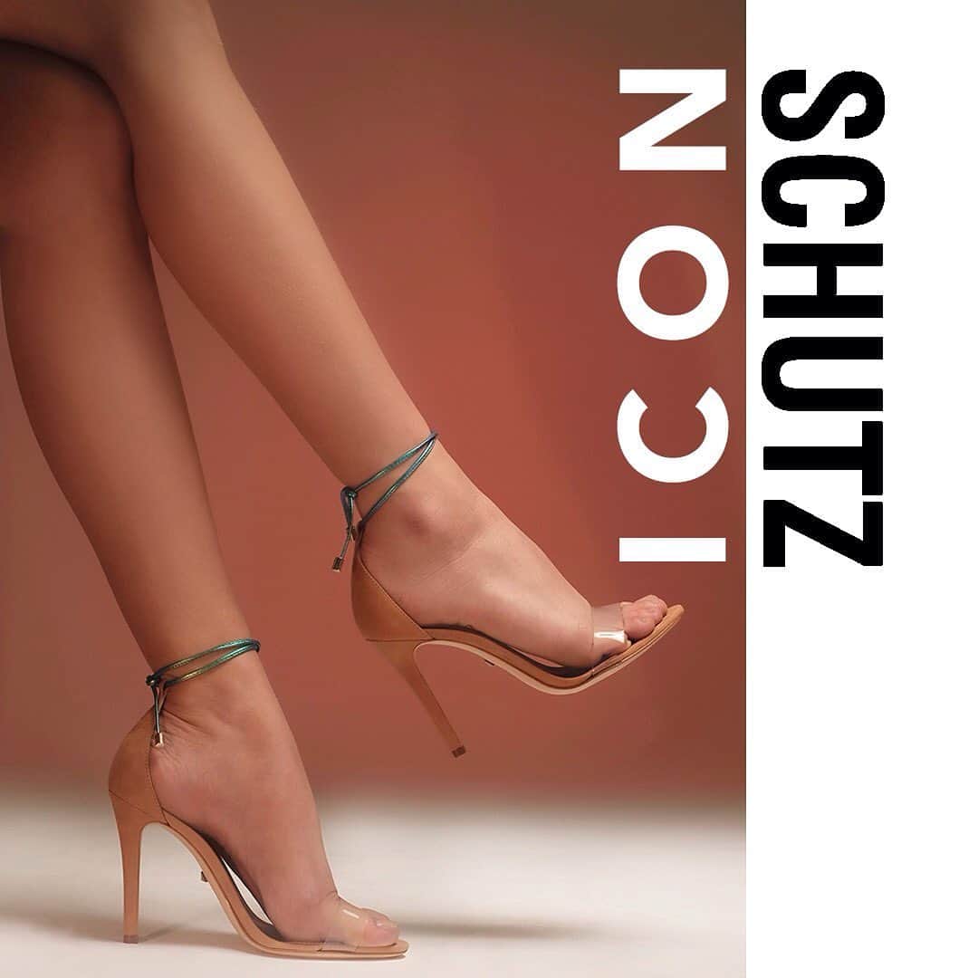 Schutzのインスタグラム：「SCHUTZ ICON: Welcome JOCY 🖤 #schutzicon #schutzjocy」