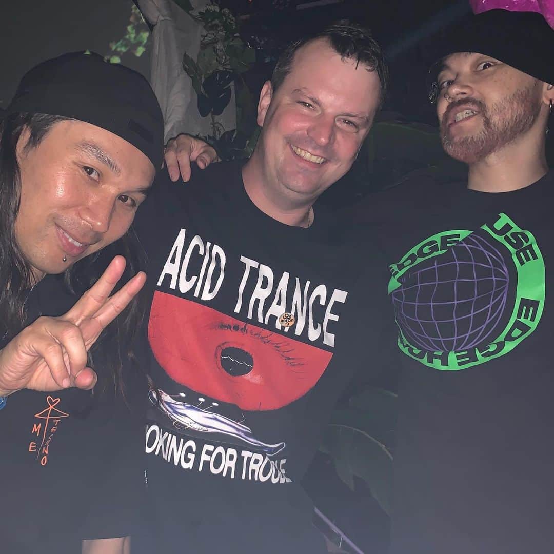 DJ DARUMAのインスタグラム：「@djhausuttu 👊🏻 誰もマネ出来ないスッゲー90分だった 短い動画じゃ伝わりきらないけど載せます🔥🏠」