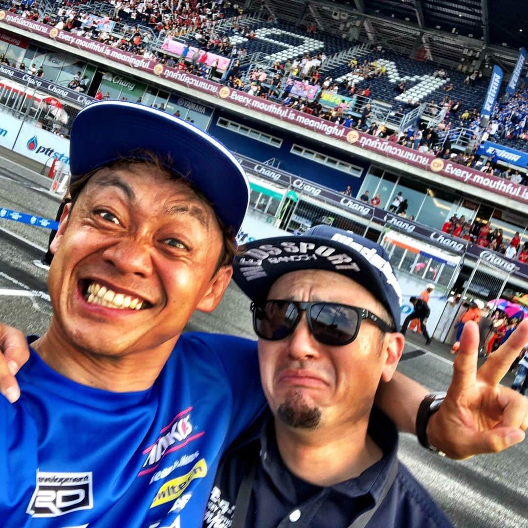 脇阪寿一さんのインスタグラム写真 - (脇阪寿一Instagram)「私優勝✌️ 坂東3位🤣  #supergt #lexusgazooracing  @masabandoh」6月30日 22時55分 - juichiwakisaka