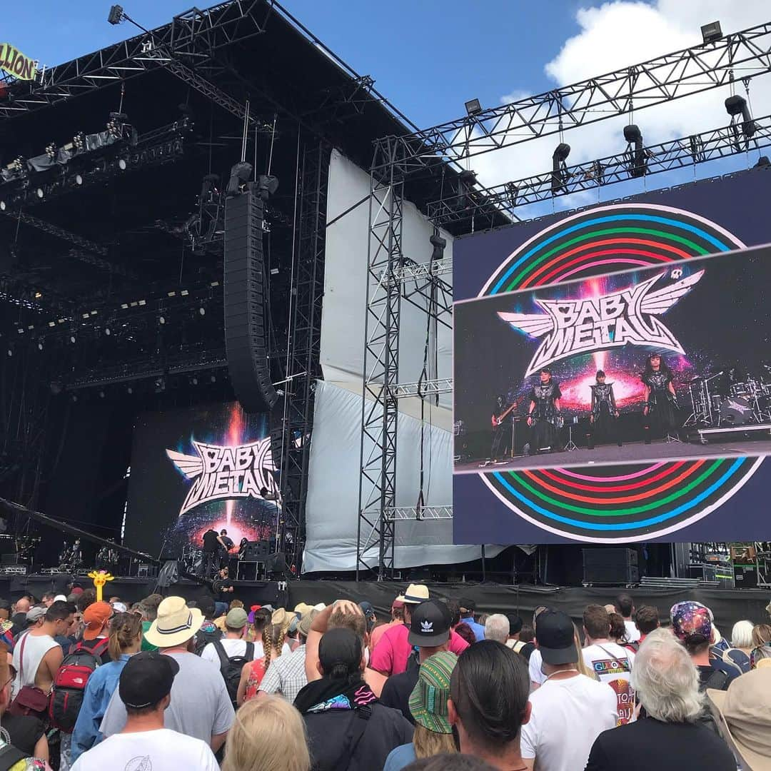 METAL HAMMERさんのインスタグラム写真 - (METAL HAMMERInstagram)「Babymetal just rocked Glastonbury! #Babymetal #glastonbury2019」6月30日 23時29分 - metalhammeruk