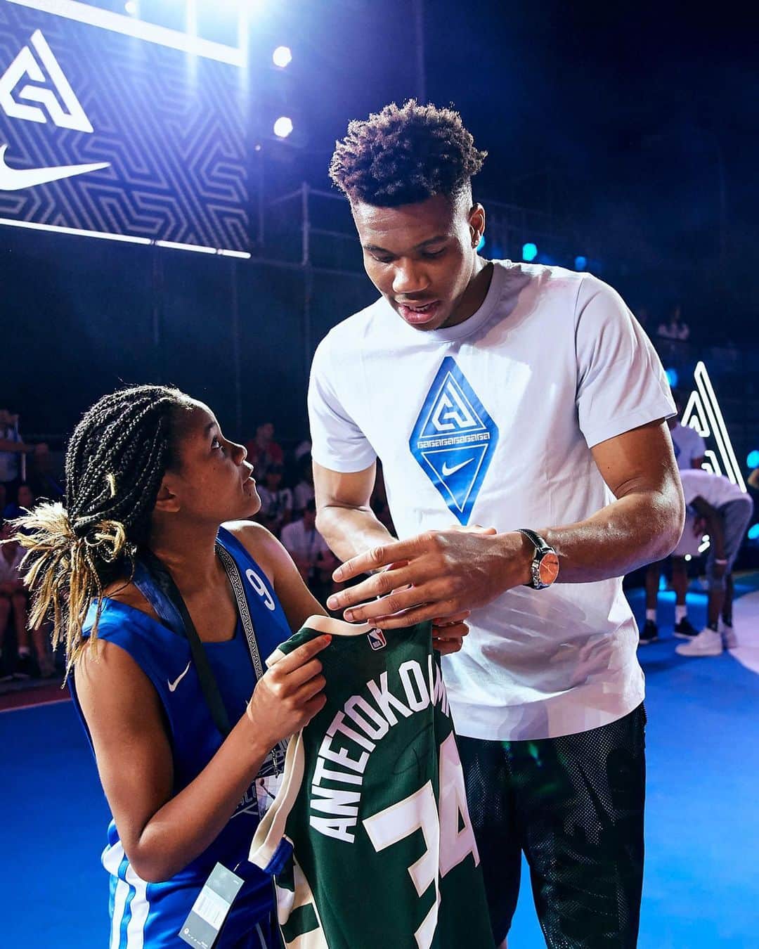 Nike Basketballさんのインスタグラム写真 - (Nike BasketballInstagram)「Go back to where your dream started. Inspire a thousand more. ⠀⠀ ⠀ @giannis_an34 returns home to celebrate and debut his signature Zoom Freak 1. #zoomfreak1 #justdoit」6月30日 23時35分 - nikebasketball