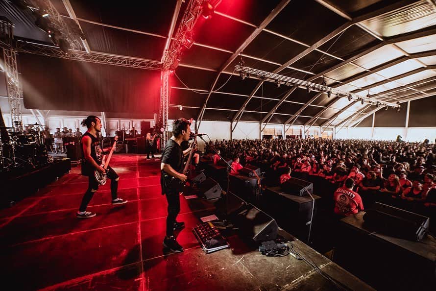 Crystal Lakeさんのインスタグラム写真 - (Crystal LakeInstagram)「Thank you @fullforcegermany!! Hopefully we’ll be back next year! Also, thanks for the great support @impericonde.  Photo: @johngyllhamn  #CrystalLake #Helix #WorldTour2019 #FullForceGermany」6月30日 23時46分 - crystallake777