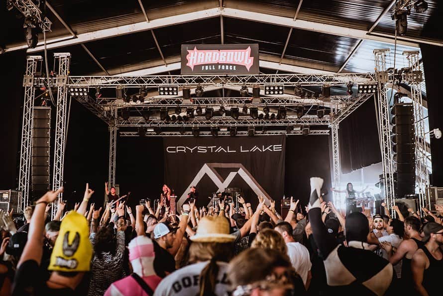 Crystal Lakeさんのインスタグラム写真 - (Crystal LakeInstagram)「Thank you @fullforcegermany!! Hopefully we’ll be back next year! Also, thanks for the great support @impericonde.  Photo: @johngyllhamn  #CrystalLake #Helix #WorldTour2019 #FullForceGermany」6月30日 23時46分 - crystallake777