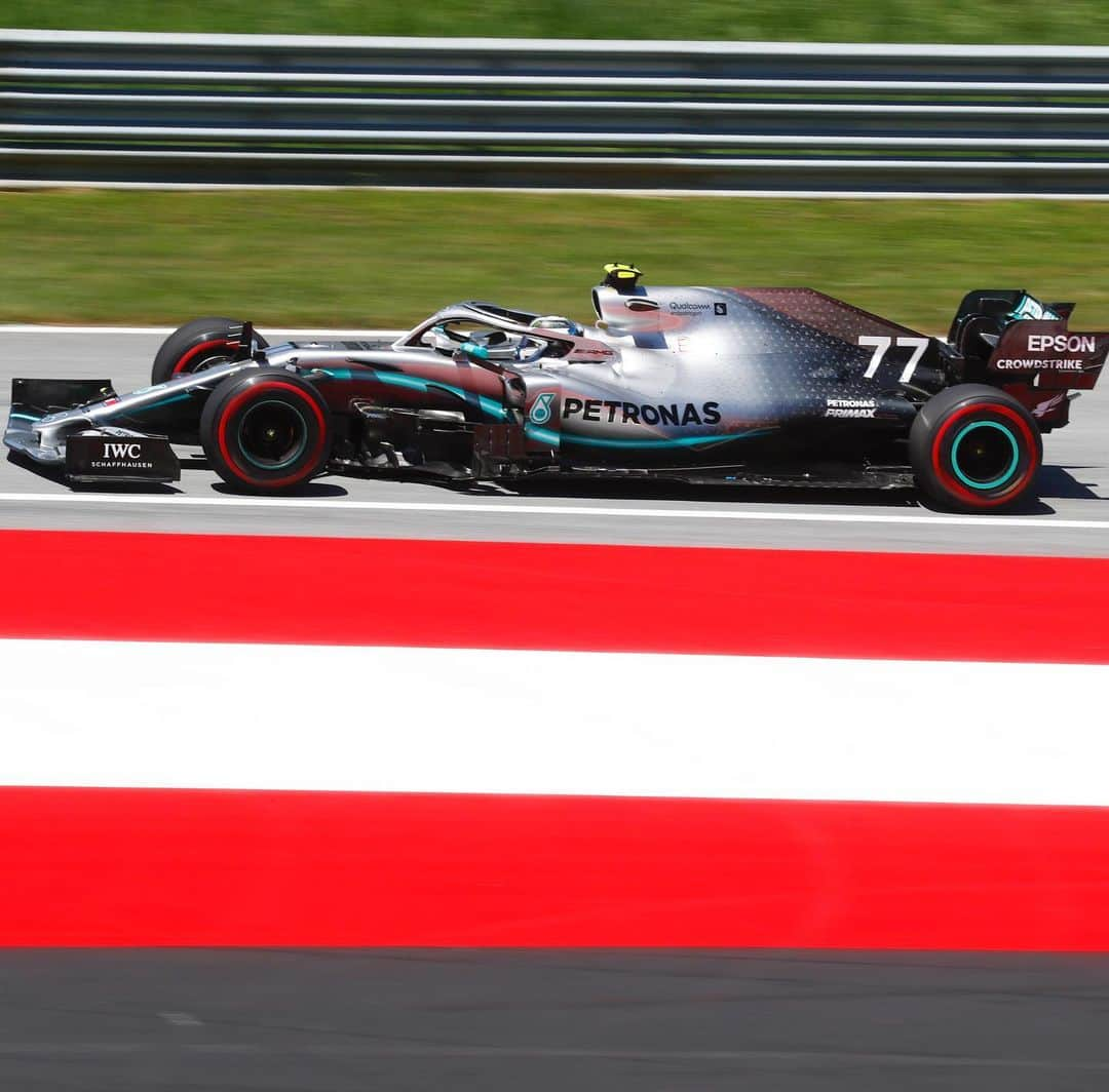 MERCEDES AMG PETRONASさんのインスタグラム写真 - (MERCEDES AMG PETRONASInstagram)「"A bad day for us but, as we say, the bad days are the ones when we learn the most to come back stronger" - Toto  A tricky race for the boys sees them leave the #AustrianGP in P3 and P5. Already looking forward to Silverstone! 👊 • #MercedesAMGF1 #Mercedes #F1 #VB77 #PETRONASmotorsport」6月30日 23時58分 - mercedesamgf1