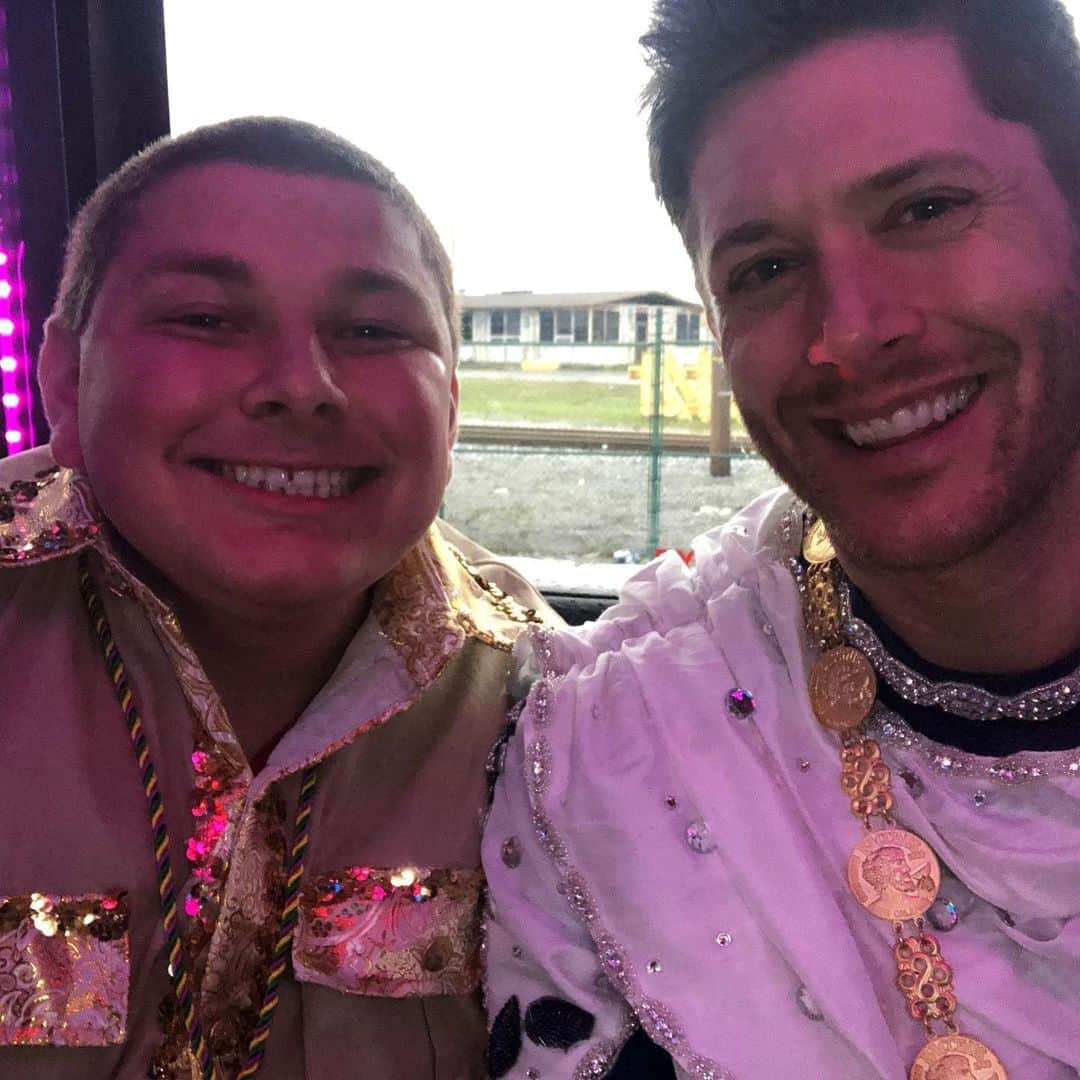 ダニール・ハリスさんのインスタグラム写真 - (ダニール・ハリスInstagram)「When @jensenackles was crowned Bacchus LI we knew we had been invited to become a part of an extraordinary “Krewe” of people in New Orleans. What we didn’t know is that we would have the pleasure of meeting one of NOLA’s great treasures.  Michael Jr. is, and continues to be,  one of the very few honorary Kingsman! We are so excited that he has been nominated for the “Nextdoor Great Neighbor Shout Out”. Out of thousands of nominees, our Michael made the final 12!!!! …He is about halfway down the list as Michael H.  Please Please read his story and cast your vote! We are so incredibly blessed to know Michael Jr. and call him a friend. The link is in my bio!!! #theneighborhood #nextdoor #abc」6月30日 23時51分 - danneelackles512