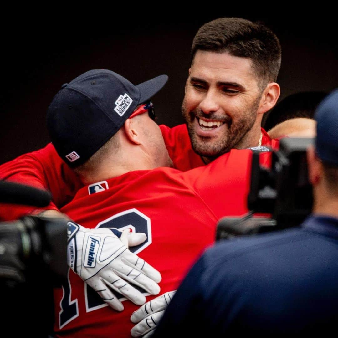 ボストン・レッドソックスさんのインスタグラム写真 - (ボストン・レッドソックスInstagram)「Back✌️Back」7月1日 0時01分 - redsox