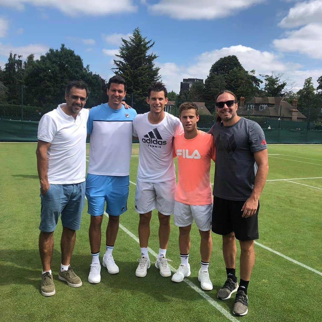 ドミニク・ティエムさんのインスタグラム写真 - (ドミニク・ティエムInstagram)「Every practice with these guys is amazing 🎾💪💫 Getting ready for @wimbledon 🌱 #london #createdwithadidas #givesyouwings #4ocean」7月1日 0時04分 - domithiem