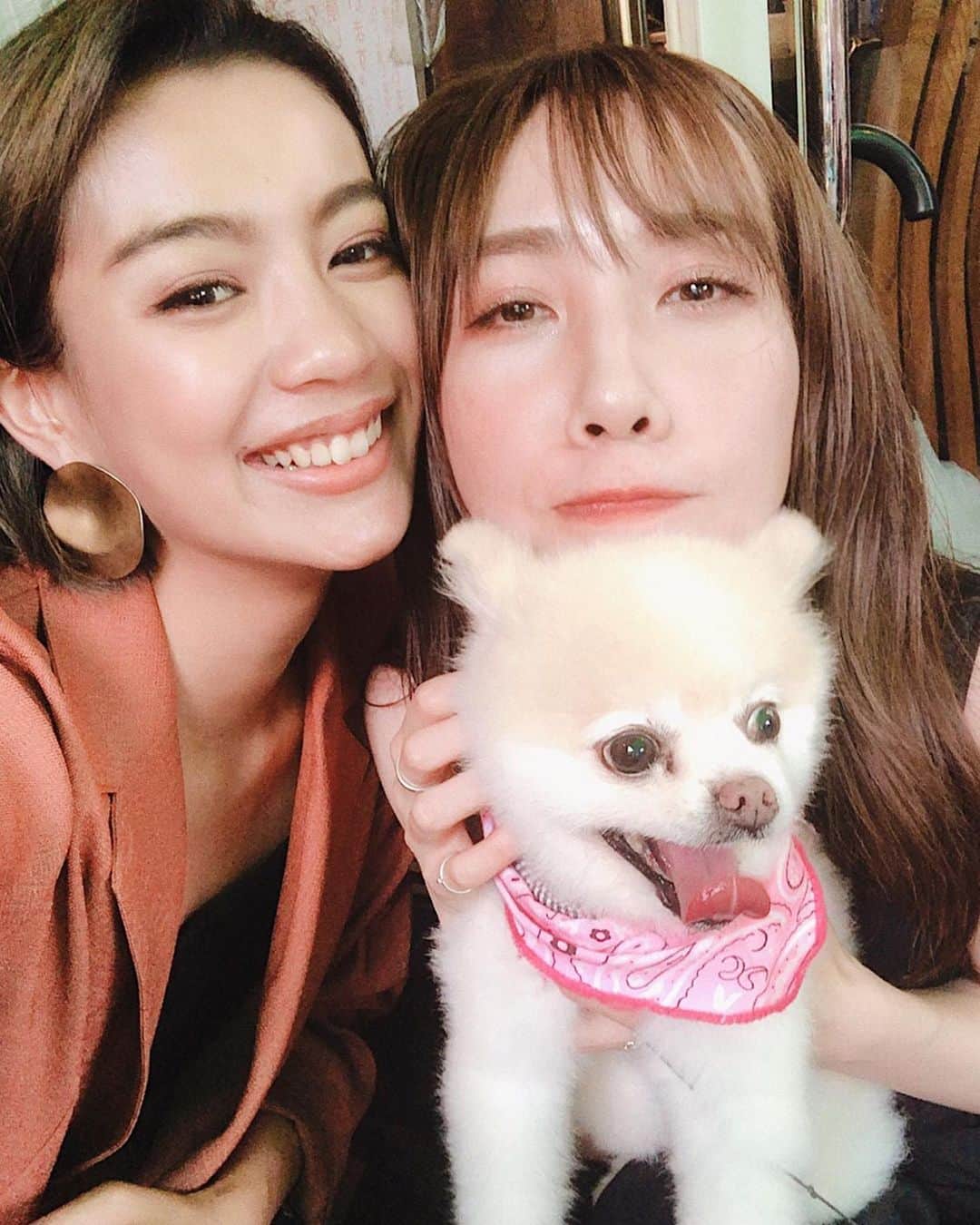 蔭山浩美さんのインスタグラム写真 - (蔭山浩美Instagram)「💘 #チャゲの方じゃなくアスカの方です な日。 ． #支えてくれる人 #支え合いたい人 @asucataira . 天麩羅(てんぷら)9歳のお誕生日おめでとう🐕❤️❤️❤️ #天麩羅  @tempuramanager  #borne @borne_shibuya ． ありがとう おめでとう」7月1日 0時47分 - hiromi_kageyama