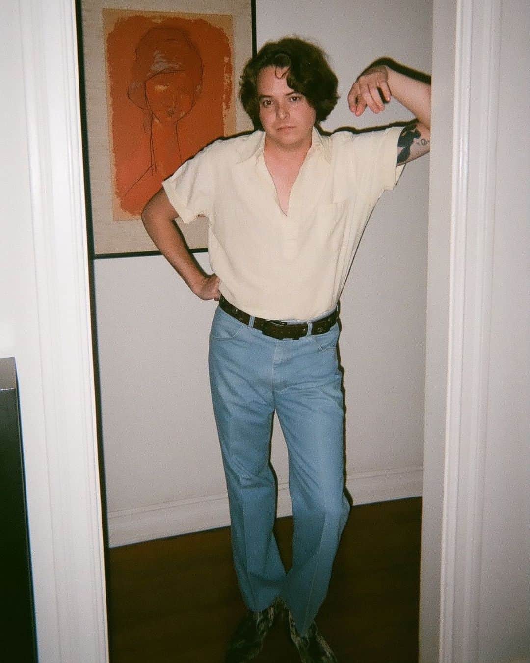 HEY VIOLETのインスタグラム：「a tour video. from us to u. thank u for being there. we miss you already. (swipe up on our story) x」