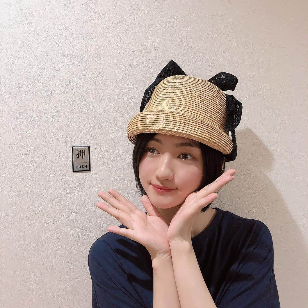 小林歌穂さんのインスタグラム写真 - (小林歌穂Instagram)「押してみそ！押してみそ！！ #小林歌穂#エビ中#押し#気に入って買いました#合羽橋#リビングの壁に貼りました#怒られるかなと思ったら怒られなかった#映えになりました#あはは」7月1日 10時56分 - kobayashi_kaho_official