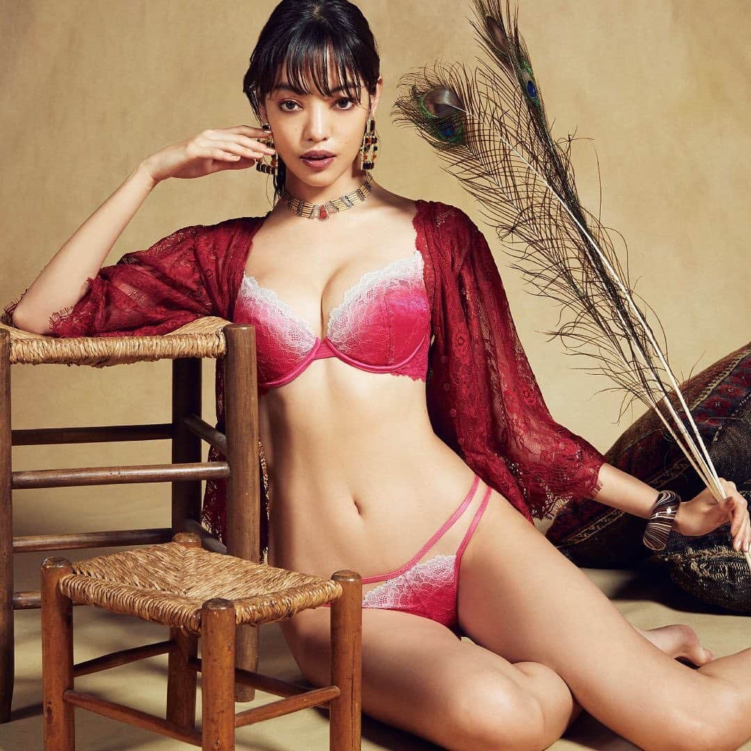 Ravijour Official Instagramさんのインスタグラム写真 - (Ravijour Official InstagramInstagram)「#ONSALE シェイブアイスのようなグラデーションが魅惑的なランジェリー。 - サマーセール開催中。人気商品は早い者勝ちなので、売り切れる前に急いでチェック! - #RAVIJOUR #ラヴィジュール」7月1日 11時55分 - ravijour_official