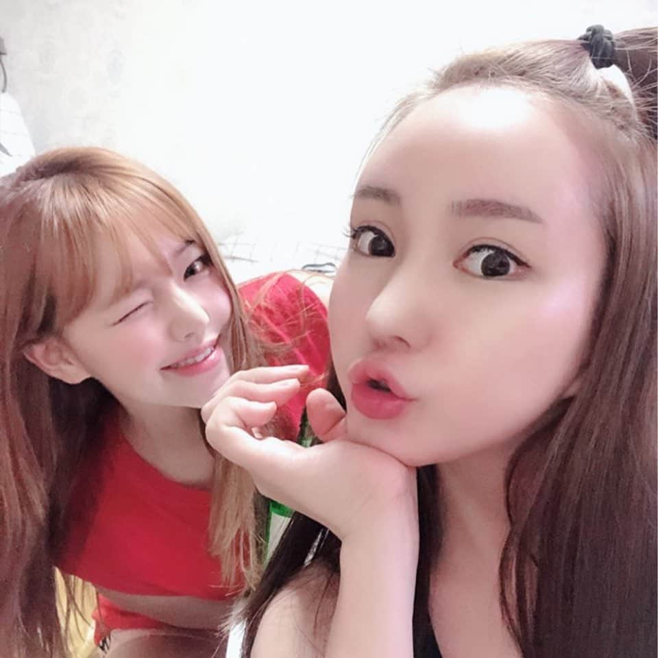 hyeriのインスタグラム：「너는 날 이해하고 나도 널 이해하고 이게좋아❤️ #친구#내새끼#이쁜이」