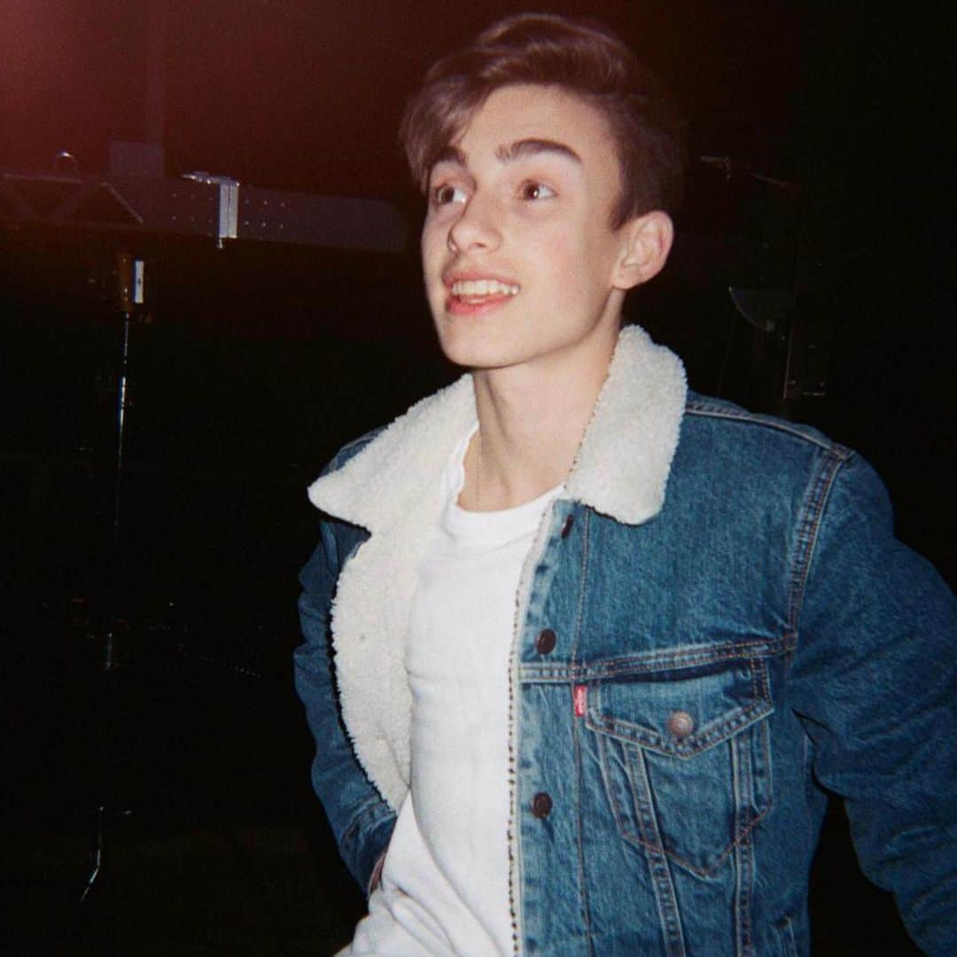 ジョニー・オーランドさんのインスタグラム写真 - (ジョニー・オーランドInstagram)「old film 🎞 @byorlando」7月1日 3時24分 - johnnyorlando