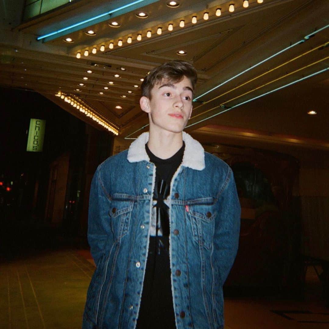 ジョニー・オーランドのインスタグラム：「old film 🎞 @byorlando」