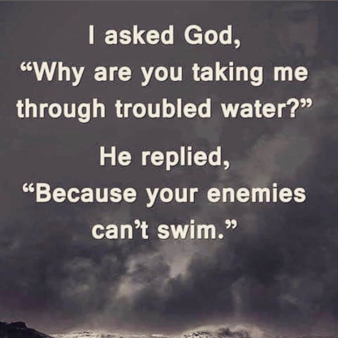 マック・メインのインスタグラム：「Just go with the flow! 🙏🏾 #GodGotUs #FoodForSoul」
