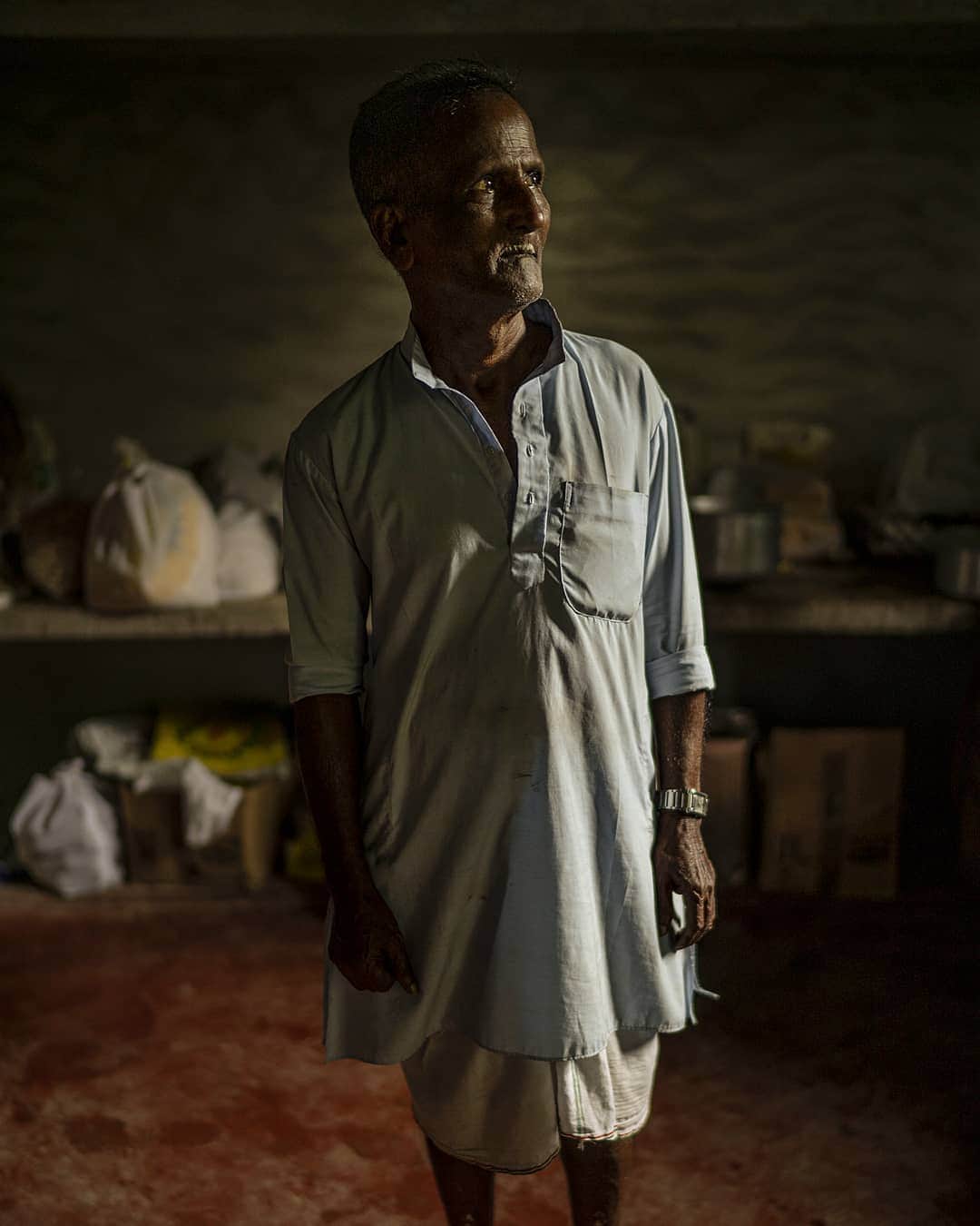 Cory Richardsさんのインスタグラム写真 - (Cory RichardsInstagram)「Kitchen. Andaman Islands, India. 2018 Shot #onassignment for @natgeotravel」7月1日 3時53分 - coryrichards