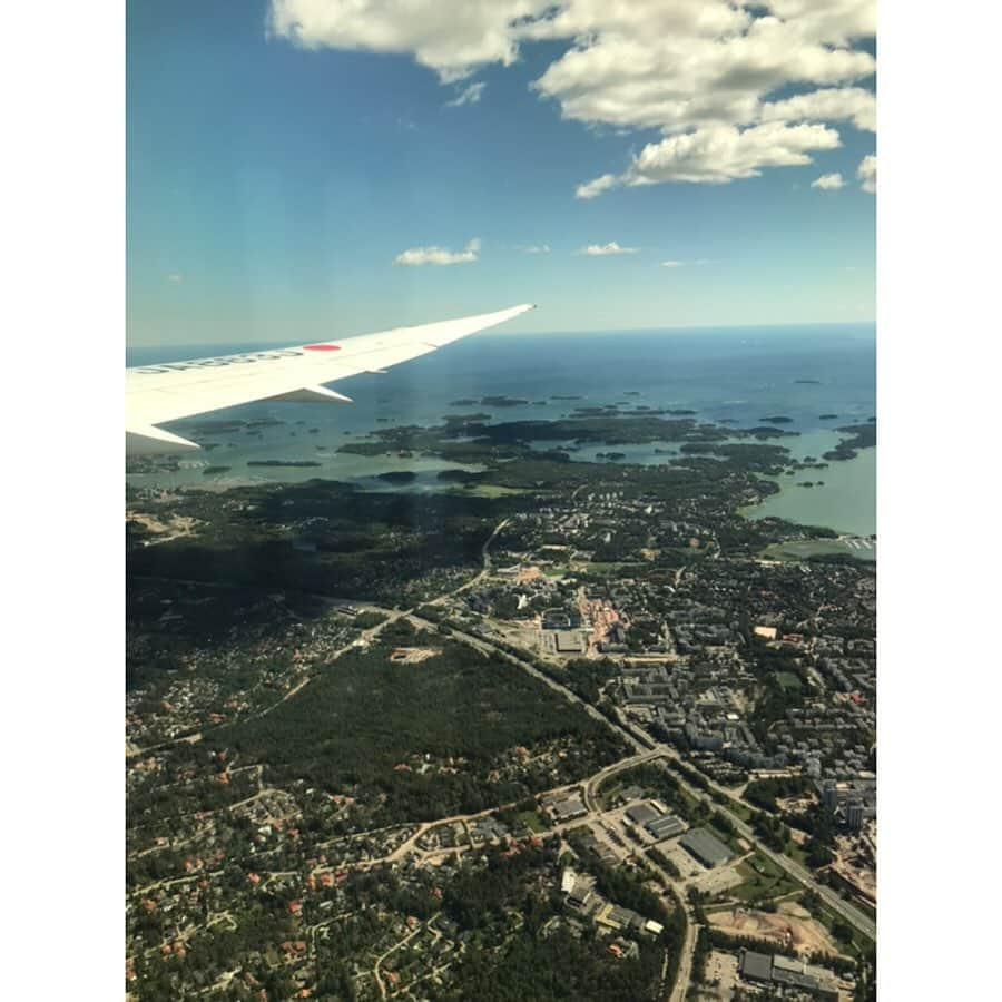 新井麻希さんのインスタグラム写真 - (新井麻希Instagram)「* 早めの夏休みを頂いてます！ 旅行投稿増えると思いますが、お付き合い頂けたら幸いです☺️💋💋💋」7月1日 4時18分 - makiarai58