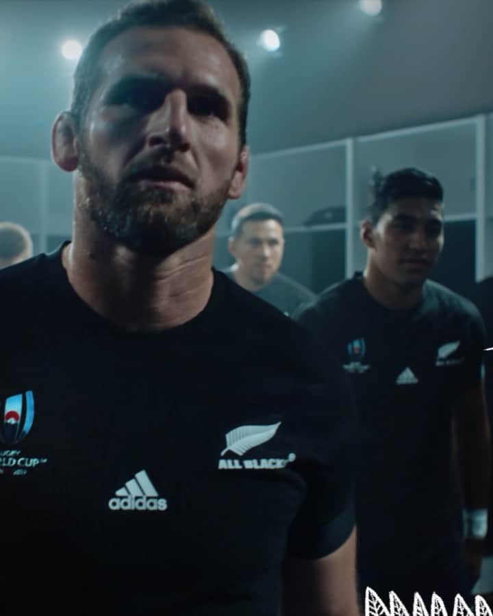 ワイスリーのインスタグラム：「Designed by Y-3, made for the @allblacks​. The All Blacks legend is retold by Y-3 in Japan, on rugby’s biggest stage. --- ​#adidas #Y3 #YohjiYamamoto #Allblacks #adidasRugby Discover more on @adidasrugby​ ​」