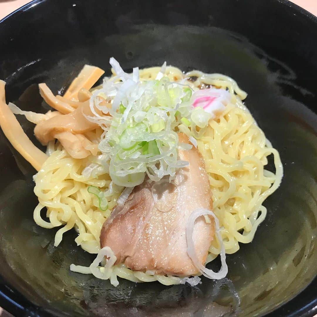 のインスタグラム：「・ 新しく出来てたっぽい ・ 油そば自体イマイチかも ・ #休日ランチ#ランチ #フード #食べ物 #静岡グルメ #静岡ランチ #パン🥐 #インスタ映え #酒飲み #静岡 #おすすめランチ#ラーメン🍜 #おすすめカフェ☕️#静岡市パン屋 #デザート #スイーツ🍰 #インスタフード  #グルメ #静岡市ランチ #静岡市グルメ #静岡市カフェ #静岡市 #美味しいもの大好き #旨い ・ ・ 静岡市の食通さんと繋がりたい 情報交換求む  もっと美味しい店知りたい ・ #followme #eat #grumet #food #cafe」