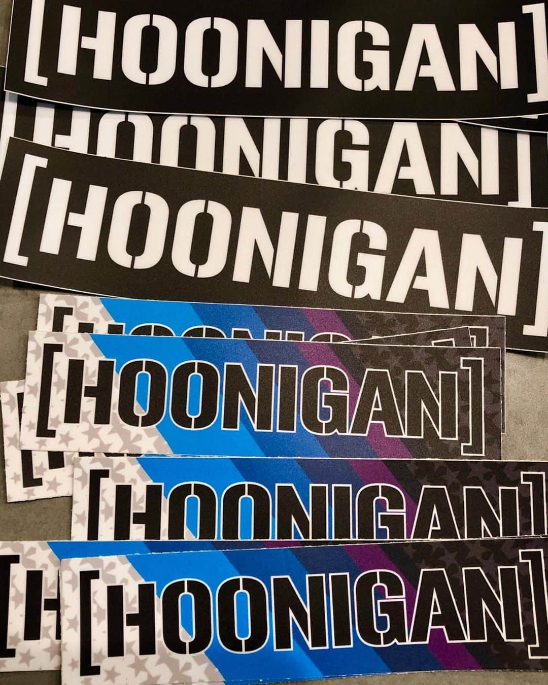 ケン・ブロックさんのインスタグラム写真 - (ケン・ブロックInstagram)「New socks and sticker alert from @TheHoonigans! Both featuring my 2019 race livery designed by @TroyLeeDesigns. I like. #bestsocksinthegame #rightfootistheaintcarefootalways」7月1日 5時11分 - kblock43