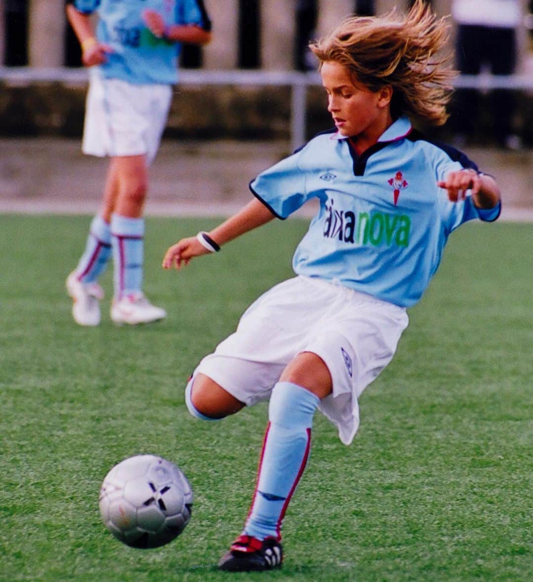 デニス・スアレス・フェルナンデスのインスタグラム：「Volto a casa😍💣 @rccelta」