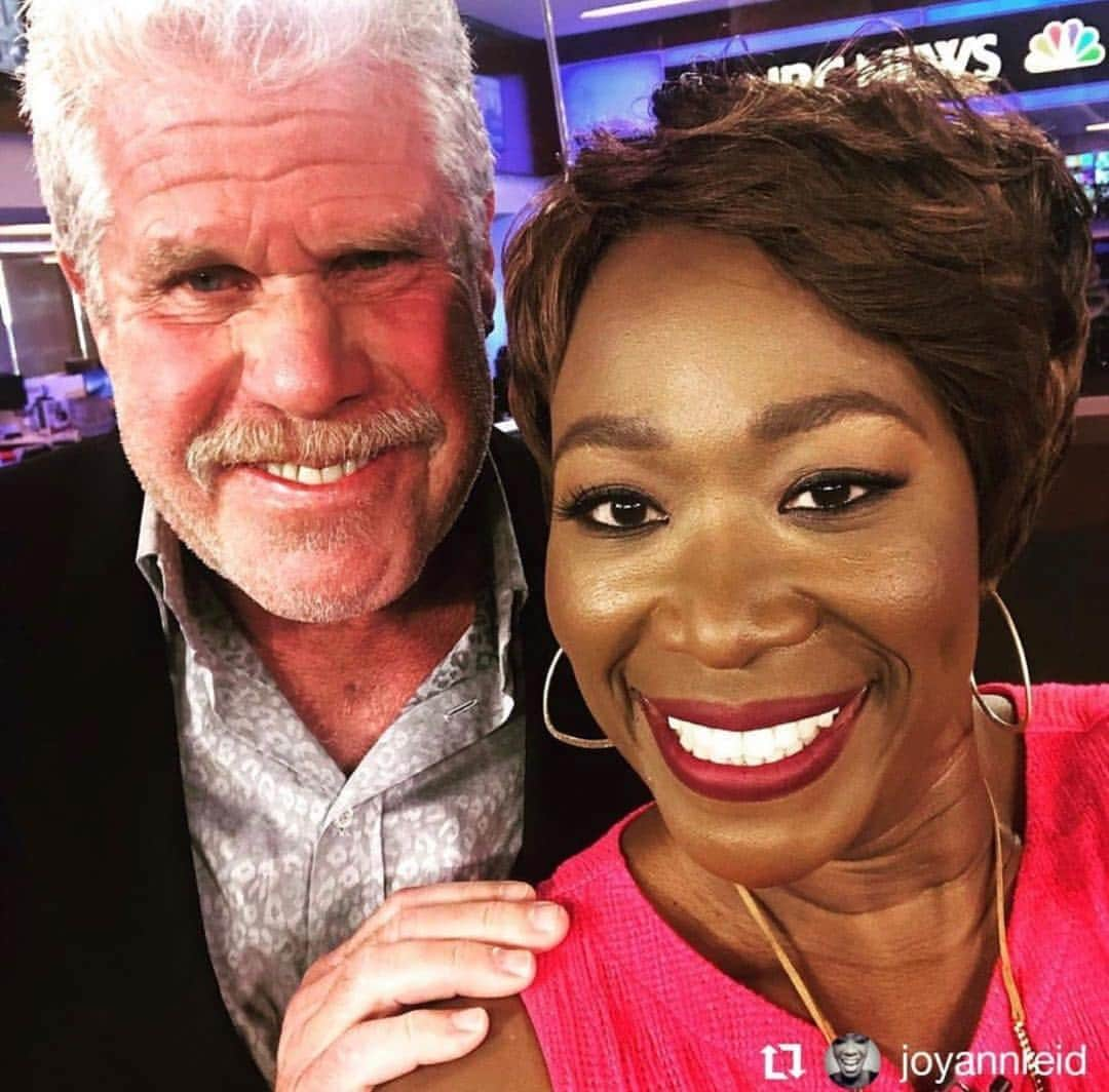 ロン・パールマンさんのインスタグラム写真 - (ロン・パールマンInstagram)「Always fabulous being alongside the fabulous @joyannreid! Whudda great visit Joy! Thanks so much for having me!!!」7月1日 6時07分 - perlmutations