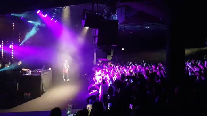 Jvcki Waiのインスタグラム：「Je t’aime Paris 🇫🇷 Merci d'être venu 💖 U guys were totally going nuts and I was so touched 🥺 Merci beaucoup again I promise I’ll be back soon next time my french will be better. À bientôt!」