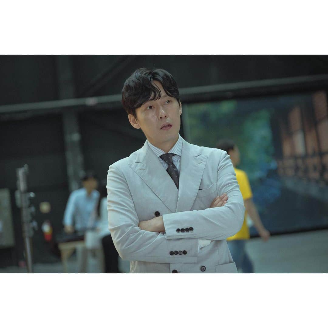 C-JeS エンタテイメントさんのインスタグラム写真 - (C-JeS エンタテイメントInstagram)「#보이스3 #진짜_최종보스 #우종우 ✔️ 마지막까지 강렬했던 #박병은 . 매력포인트 최종_정리한 #포스트 보러가요🏃‍♀️ -> http://naver.me/FQdsQfV6 . [사진제공 = OCN] . #박병은 #ParkByungEun #OCN #주말드라마 #보이스3 #Kdrama #voice3 #Cjestagram #씨제스타그램」7月1日 12時34分 - cjes.tagram