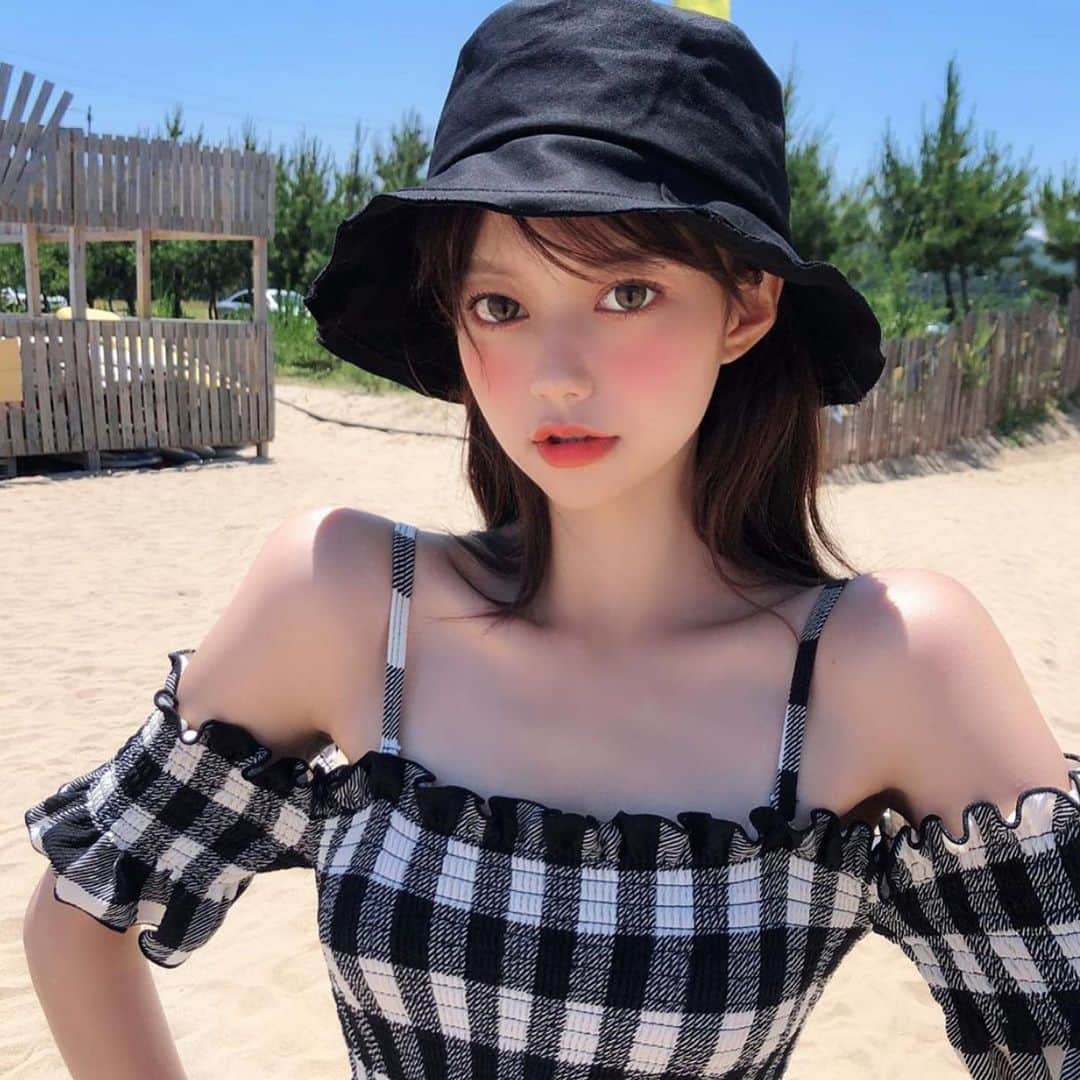 Chuuのインスタグラム：「Summer chuu🌴✨」
