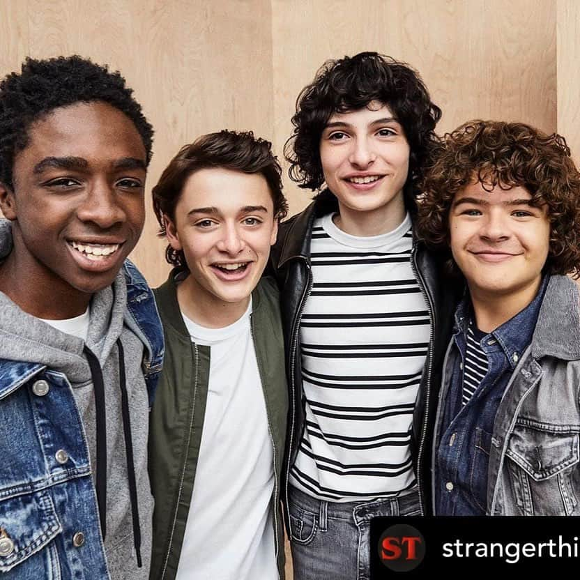 フィン・ヴォルフハルトさんのインスタグラム写真 - (フィン・ヴォルフハルトInstagram)「Four days!!! Posted @withrepost • @strangerthingstv ɹnoɟ 🙃」7月1日 8時20分 - finnwolfhardofficial