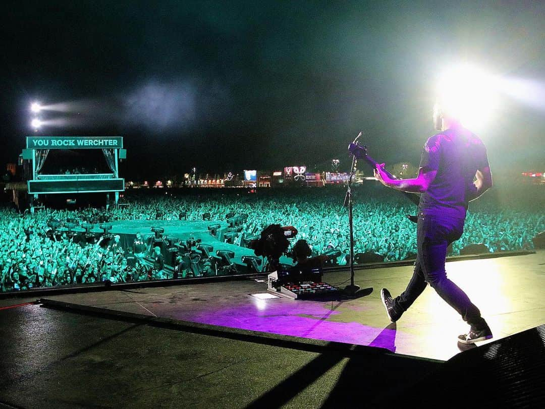 MUSEさんのインスタグラム写真 - (MUSEInstagram)「It was an incredible night, closing out the amazing Rock Werchter with you all! . . . . 📸@fotosbykara」7月1日 9時06分 - muse