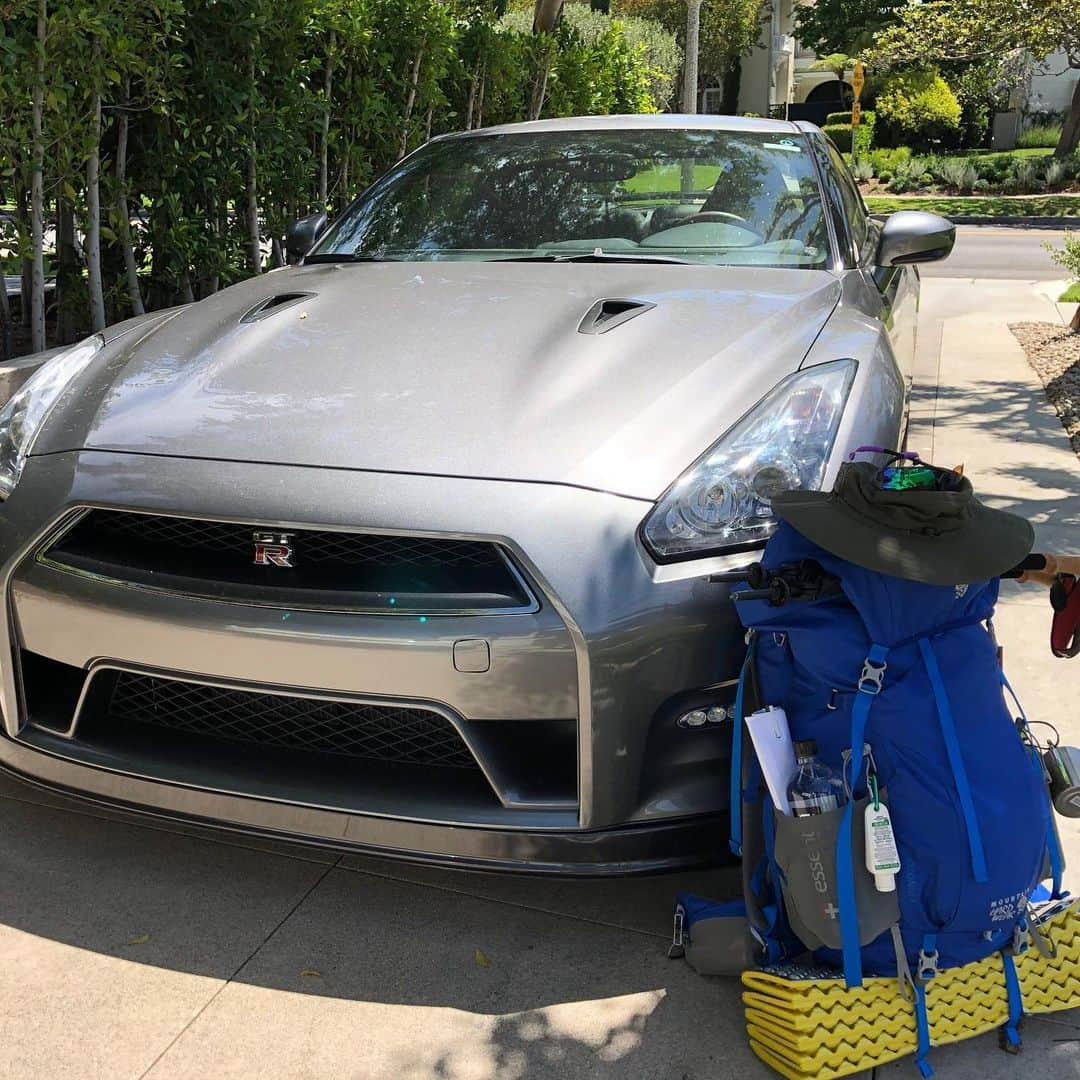 イリー・リーさんのインスタグラム写真 - (イリー・リーInstagram)「My amazing weekend.  Driving Angeles National Forest Highway with GTR,  Solo Hike in Camping. #lifeisgood #anglesnationalforest #solobackpacking ✅#GTR 타고 슈퍼카 동호회 따라가기 ✅(실제로 레이싱 하다가 사람이 죽었다는표시가 군데군데 있어서 나도 죽을수도 있다는 생각에 스릴 만점... ) #솔로백팩킹 군데군데 곰조심,방울뱀조심 싸인때문에 또 스릴만점..ㅋㅋㅋ #백팩킹 #캠핑」7月1日 9時20分 - ilheelee