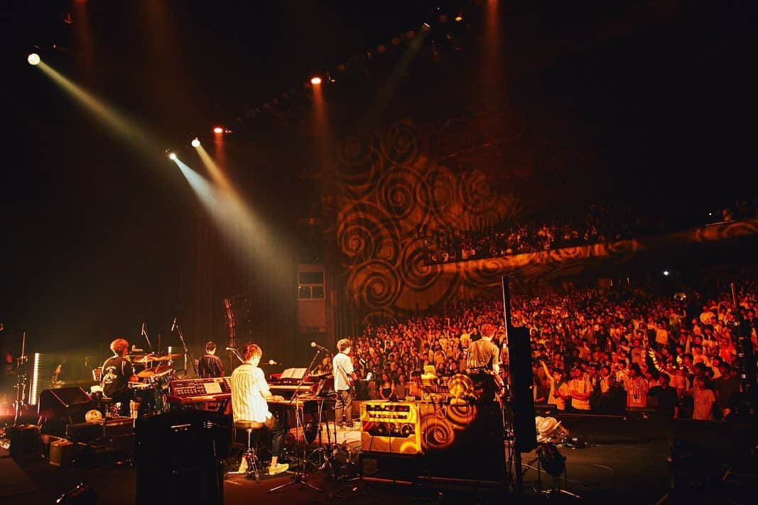 後藤正文さんのインスタグラム写真 - (後藤正文Instagram)「ASIAN KUNG-FU GENERATION 新潟県民会館  Photo by @tetsuyayamakawa  #asiankungfugeneration #niigata」7月1日 9時47分 - gotch_akg