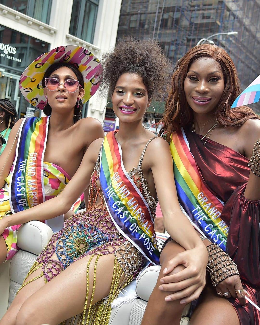 Just Jaredさんのインスタグラム写真 - (Just JaredInstagram)「@theebillyporter rocks a custom @csiriano gown at World Pride where his @poseonfx costars @mjrodriguez7 @indyamoore and @dominiquet.a.r.jackson served as Grand Marshals of the parade! #BillyPorter #IndyaMoore #MJRodriguez #DominiqueJackson #Pose #WorldPride Photos: Getty」7月1日 10時08分 - justjared