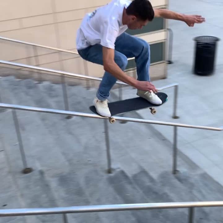 スラッシャーのインスタグラム：「Quick hit @jackcurtin & @frankyspears 🗽」