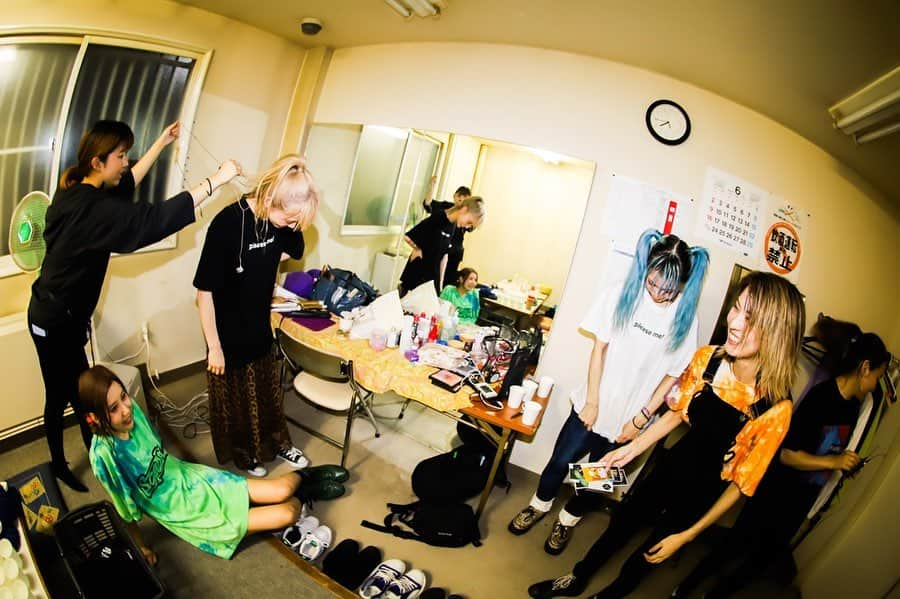 SCANDALさんのインスタグラム写真 - (SCANDALInstagram)「2019.06.30 帯広MEGA STONE SCANDAL TOUR 2019 "Fuzzy Summer Mood"  #scandal #scandal_fsm」7月1日 10時46分 - scandal_band_official