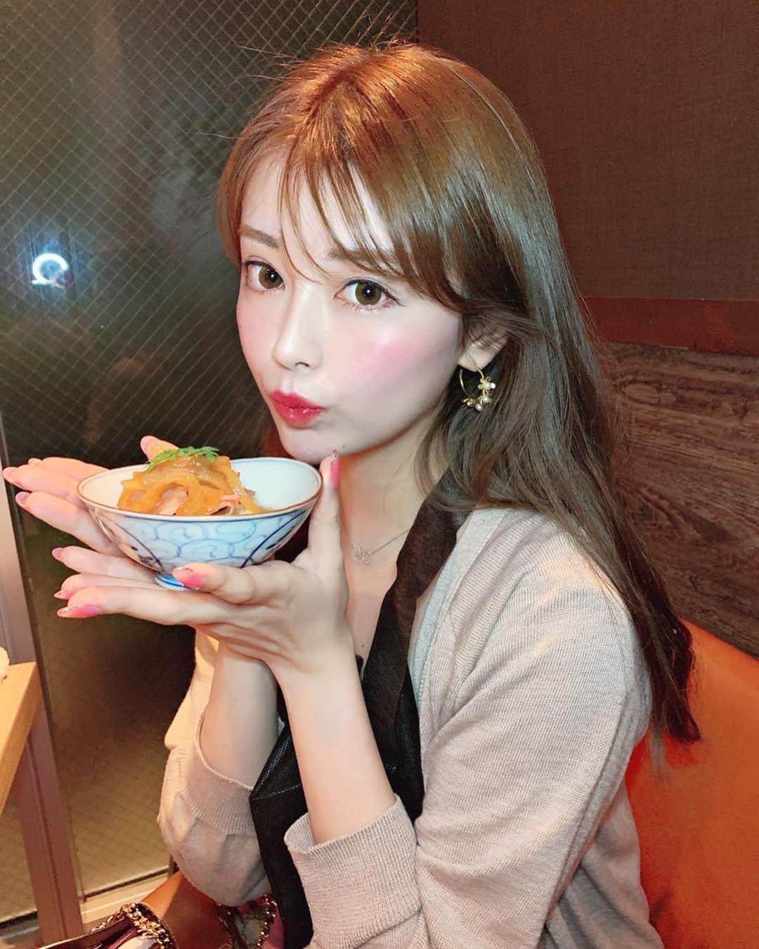 小川ももえのグルメインスタ