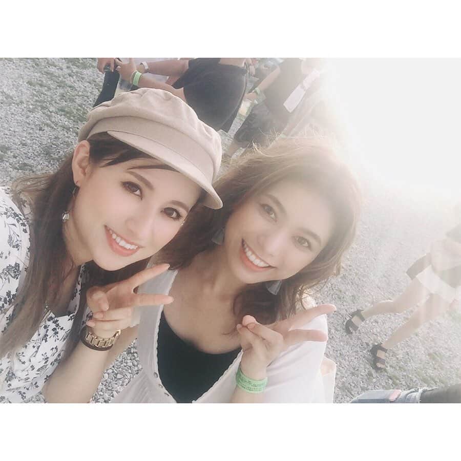 金城優華のインスタグラム：「梅雨明けて夏本番。﻿ ﻿ ﻿ 愉快なストロング会のメンバーと﻿ 楽しい時間を過ごせて最高でした♥﻿ ﻿ ﻿ ﻿ ﻿ #金城優華﻿ ﻿ #牡蠣アレルギー﻿ #美味しいものは目にも嬉しい﻿ #お酒はちゃっかり楽しみました」