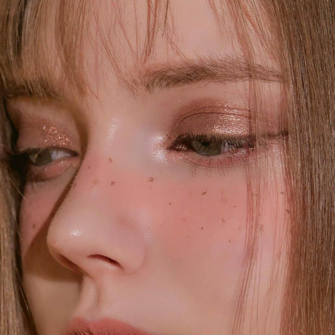 Chuuさんのインスタグラム写真 - (ChuuInstagram)「#chuuseoul」7月1日 20時45分 - chuu_official