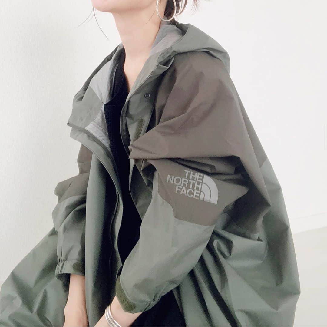 田中亜希子さんのインスタグラム写真 - (田中亜希子Instagram)「傘を差そうか、やめようか。  悩ましい天気だったな〜☔️」7月1日 20時46分 - akiico