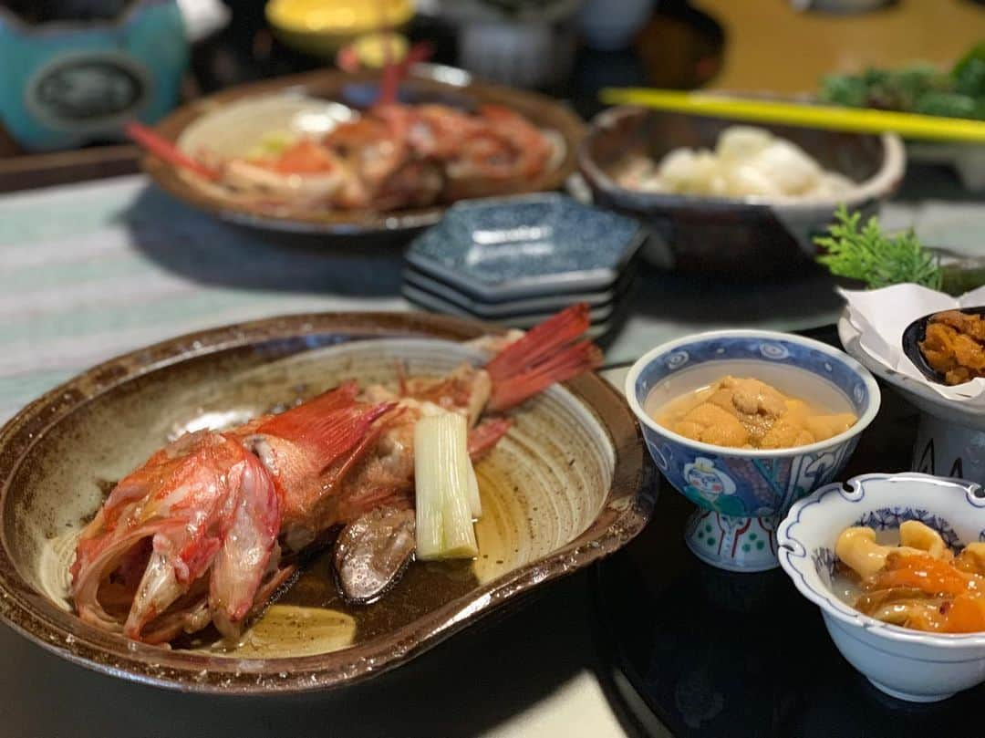 寺田有希さんのインスタグラム写真 - (寺田有希Instagram)「#釜石 で私……… ずーっと食べてた気がする😂笑 ・ ・  牛タンにウニにアワビに… 贅沢させていただいちゃいました…！ありがとうございます！ありがとうございます！！😂 ・ ・ 釜石はご飯も美味しい🍚✨ W杯見に行くみなさーん！ご期待あれ！ ・ ・ #rwc2019 #ラグビー #rugby  #streetrugby #ストラグ #ちゃんとお仕事もしたよ  #釜石鵜住居復興スタジアム #楽しみ #ビール女子 #beergirl #beers  #寺田有希 #teradayuki」7月1日 20時50分 - terada_yuki