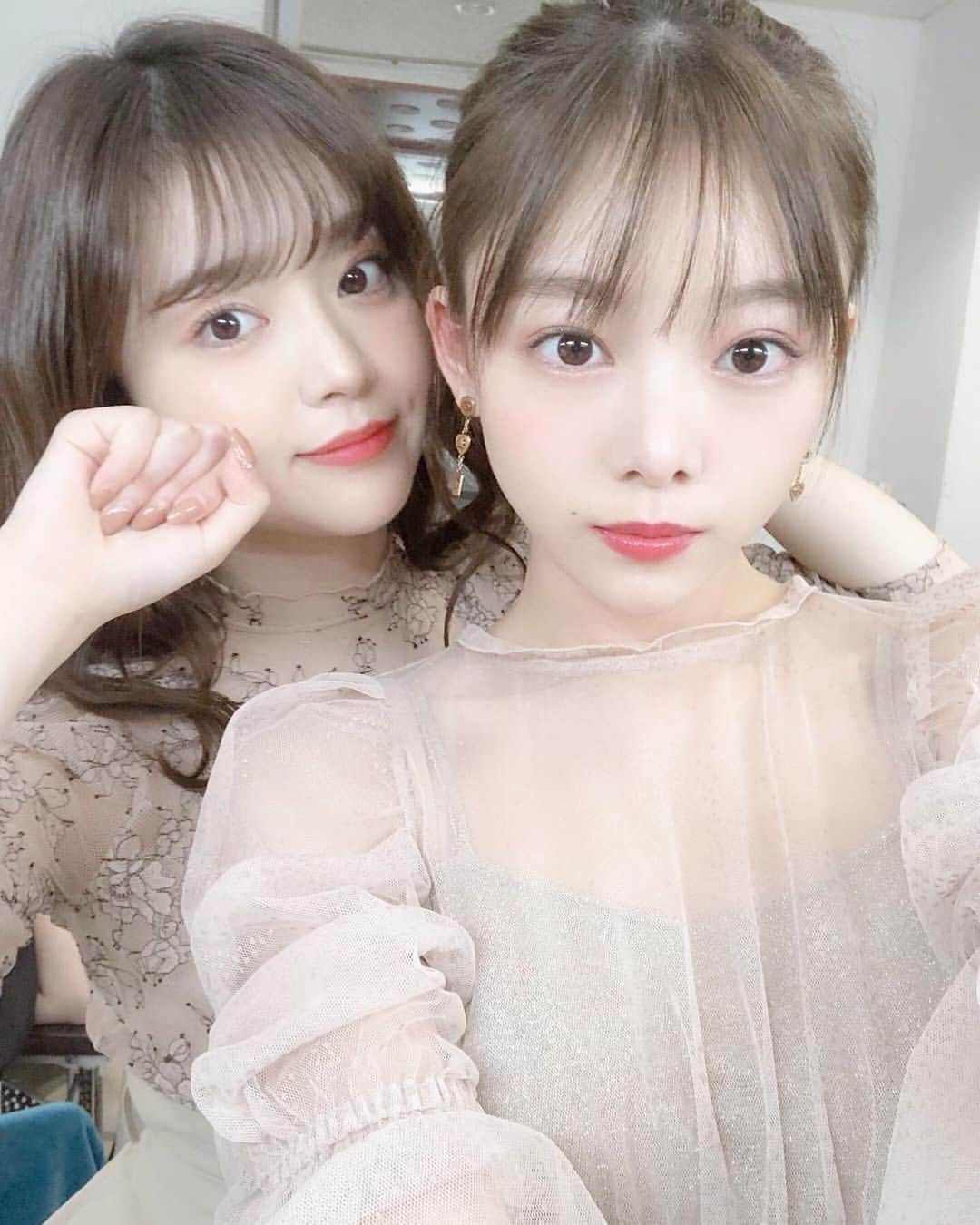 美女美容事情さんのインスタグラム写真 - (美女美容事情Instagram)「⠀ 《仲良し2人👭💕》⠀ *⠀ リポストを使って、素敵な写真📷✨を投稿されてる方を紹介させて頂く⠀⠀⠀⠀ 【💄美女美容事情💅】のコーナーです✨⠀ *⠀⠀⠀⠀⠀⠀⠀ いいねやコメント、フォローして応援してね❤︎🥰🎶⁣⠀ *⠀⠀⠀⠀⠀⠀⠀ 今回ご紹介させて頂きますのは❤︎⠀ Rioさん< @rio_inagaki_ >の素敵なお写真📸⠀ *⠀ 本当にお美しいお二人💕見ていて癒されます🥰肌綺麗で顔小さくて憧れます‼️⠀ *⠀⠀ Rioさんのアカウントには他にも素晴らしい投稿が沢山ありますので是非覗いてみてくださいね💁‍♀️💙⠀ *⠀⠀ Rioさん< @rio_inagaki_ >⠀ 素敵な投稿ありがとうございました☺️📸✨⠀⠀⠀⠀⠀⠀⠀⠀ △▼△▼△▼△▼△▼△▼△▼△▼△▼⠀⠀⠀⠀⠀⠀⠀⠀⠀⠀⠀⠀⠀⠀⠀⠀⠀⠀⠀⠀⠀⠀⠀⠀⠀⠀⠀⠀⠀⠀⠀⠀⠀ ❤🧡💛「美女美容事情」💚💙💜⠀⠀⠀⠀⠀⠀⠀⠀⠀⠀⠀⠀⠀⠀⠀ 👇掲載ご希望の方は👇⠀⠀⠀⠀⠀⠀⠀⠀⠀⠀⠀⠀⠀⠀⠀⠀ @b_b_j.jタグ付けと🖤 # ビジョビ⠀🖤⠀⠀⠀⠀⠀⠀⠀⠀⠀⠀⠀⠀⠀⠀⠀ をタグ付けお願いします✨⠀⠀⠀⠀⠀⠀⠀⠀⠀⠀⠀⠀⠀⠀⠀⠀ ――――――――――――――――⠀⠀⠀⠀⠀⠀⠀⠀⠀⠀⠀⠀⠀⠀⠀⠀⠀⠀⠀⠀⠀⠀⠀ ～姉妹アカウントのご紹介～⠀⠀⠀⠀⠀⠀⠀⠀⠀⠀⠀⠀⠀⠀⠀⠀⠀⠀⠀⠀⠀⠀⠀⠀⠀⠀⠀ ◇美容情報を紹介している«美女美容事情～Beauty～»⠀⠀⠀⠀⠀⠀⠀⠀⠀⠀⠀⠀⠀⠀⠀⠀⠀⠀⠀⠀⠀⠀⠀⠀⠀⠀ ( @b_b_j.j_b )⠀⠀⠀⠀⠀⠀⠀⠀⠀⠀⠀⠀⠀⠀⠀⠀⠀⠀⠀⠀⠀⠀⠀⠀⠀⠀⠀ ◇美しい旅スポット紹介をしている«美 spot»⠀⠀⠀⠀⠀⠀⠀⠀⠀⠀⠀⠀⠀⠀⠀⠀⠀⠀⠀⠀⠀⠀⠀⠀⠀ ( @b__spo )⠀⠀ ⠀ ◇ビジョビがお届けするセレクトショップ«bi select»⠀ ( @bi_select )⠀ ⠀⠀⠀⠀⠀⠀⠀⠀⠀⠀⠀⠀⠀⠀⠀⠀⠀⠀⠀⠀⠀ よかったらこちらも覗いてみてね✨⠀ ――――――――――――――――⠀⠀⠀ @b_b_j.j⠀⠀ #メイク #beauty⠀⠀#自撮り ⠀⠀⠀⠀ #ヘアスタイル #おとな女子 ⠀ #ヘアアレンジ  #カラコン ⠀⠀ #アイシャドウ #女子力アップ ⠀ #アイライン #美意識⠀⠀ #女子力 #女子力向上⠀⠀⠀ #リップ #チーク⠀⠀ ⠀ #自撮り女子 #セルフィー ⠀⠀ #naturalbeauty #makeup⠀⠀ #ナチュラルメイク #綺麗めコーデ」7月1日 20時56分 - b_b_j.j