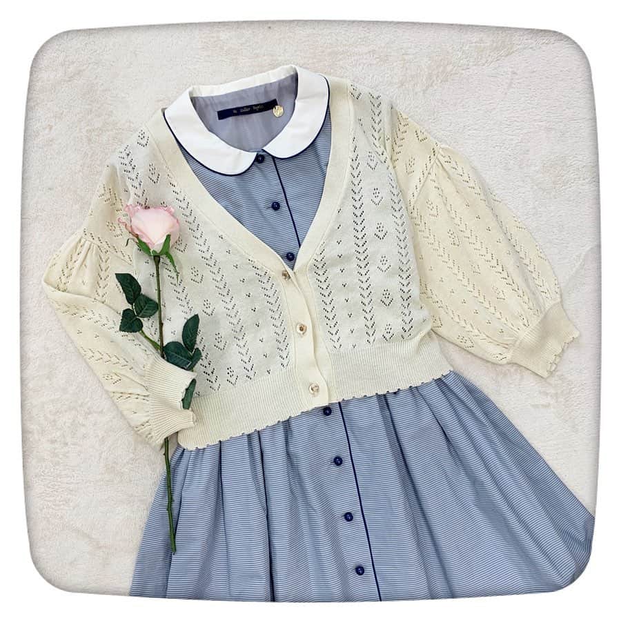 F i.n.t_officialさんのインスタグラム写真 - (F i.n.t_officialInstagram)「. .﻿﻿﻿﻿﻿ .﻿﻿﻿﻿﻿﻿﻿﻿ ＼ 💐 an  another angelus limited 💐 ／﻿﻿﻿﻿﻿ ﻿﻿ ﻿ 姉妹ブランド @an_another_angelus_official から﻿ ﻿展開する﻿限定ライン "an another angelus limited"は﻿ ﻿ご存知ですか？❤︎﻿ ﻿ ﻿ 本日は an another angelus limitedの中から﻿ シネマヒロインのようなクラシカルな﻿ クレリックワンピースをご紹介👒✨﻿ ﻿ ﻿ 細いボーダーと配色のベルトや﻿ ボタンがクラシカルな印象に。﻿ フィット&フレアーの美しいシルエットも魅力♩﻿ 1枚でシックで涼し気なコーディネートが完成する、 特別感のあるアイテムです🌼﻿ ﻿﻿ ﻿ ﻿ ❁︎ 細ボーダークレリックワンピース/an another angelus limited﻿ blue / black﻿ ¥14,904(tax in)﻿﻿﻿﻿﻿﻿﻿﻿﻿﻿﻿﻿﻿ ﻿﻿ ※限定アイテムの為、一部店舗でのお取り扱い商品になります。予めご了承ください。﻿ ﻿ ﻿ ﻿ cardigan﻿ ❁︎ ドライフラワー釦透かし編みカーディガン/F&A﻿ off white / pink beige / beige﻿ ¥6,264 (tax in)﻿﻿﻿﻿﻿﻿﻿﻿﻿﻿﻿﻿﻿ ﻿﻿ ﻿﻿ ♛︎ model 158㎝﻿﻿ Press maimai (@shimuramai )﻿ ﻿﻿ ﻿ ﻿ ﻿ ¨¨¨¨¨¨¨¨¨¨¨¨¨¨¨¨¨¨¨¨¨¨¨¨¨¨¨¨¨﻿﻿ 🎀YouTube新作動画更新しました🎀﻿﻿ ﻿﻿ ❁︎『夏のおすすめ‶双子コーデ2選"』﻿﻿ ﻿﻿ TOPのURLから是非ご覧ください❤︎﻿﻿ ➡︎(@fint_angelus_staff )﻿﻿ ﻿﻿ ¨¨¨¨¨¨¨¨¨¨¨¨¨¨¨¨¨¨¨¨¨¨¨¨¨¨¨¨¨﻿﻿ ﻿﻿ ﻿﻿﻿﻿﻿﻿ ﻿ ﻿﻿﻿﻿﻿ ;;;:*:;;;:**:;;;:*:;;;:**:;;;:*:;;;:**:;;;:*﻿﻿﻿﻿﻿﻿﻿﻿ ﻿﻿﻿﻿﻿﻿﻿﻿ \  𝕗𝕠𝕝𝕝𝕠𝕨 𝕞𝕖…♡ /﻿﻿﻿﻿﻿﻿﻿﻿ ﻿﻿﻿﻿﻿﻿﻿﻿ 🌼	姉妹ブランド⬇︎﻿﻿﻿﻿﻿﻿﻿﻿ an another angelus ﻿﻿﻿﻿﻿﻿﻿﻿ (@an_another_angelus_official )﻿﻿﻿﻿﻿﻿﻿ ﻿﻿﻿﻿﻿﻿﻿﻿ 🌼	公式スタッフインスタグラム⬇︎﻿﻿﻿﻿﻿﻿﻿﻿ (@fint_angelus_staff )﻿﻿﻿﻿﻿﻿﻿ ﻿﻿﻿﻿﻿﻿﻿﻿ 🌼香港店❤︎請多多關注&標注哦﻿﻿﻿⬇︎﻿﻿﻿﻿﻿﻿﻿﻿ (@fint_hk ﻿)﻿﻿﻿﻿﻿﻿﻿ ﻿﻿﻿﻿﻿﻿﻿﻿ ;;;:*:;;;:**:;;;:*:;;;:**:;;;:*:;;;:**:;;;:*﻿﻿﻿﻿﻿﻿﻿﻿ ﻿﻿﻿﻿﻿﻿﻿﻿ ﻿﻿﻿﻿﻿﻿﻿﻿ #fint #ananotherangelus #フィント #アンジェラス  #fashion #retro #cordinate #code #tgm #natural  #レトロ #cardigan #onepiece #限定ライン #vintage #夏コーデ #新作﻿﻿﻿﻿ #ガーディガン﻿ #YouTube #更新 ﻿﻿﻿」7月1日 21時01分 - fi.n.t_official
