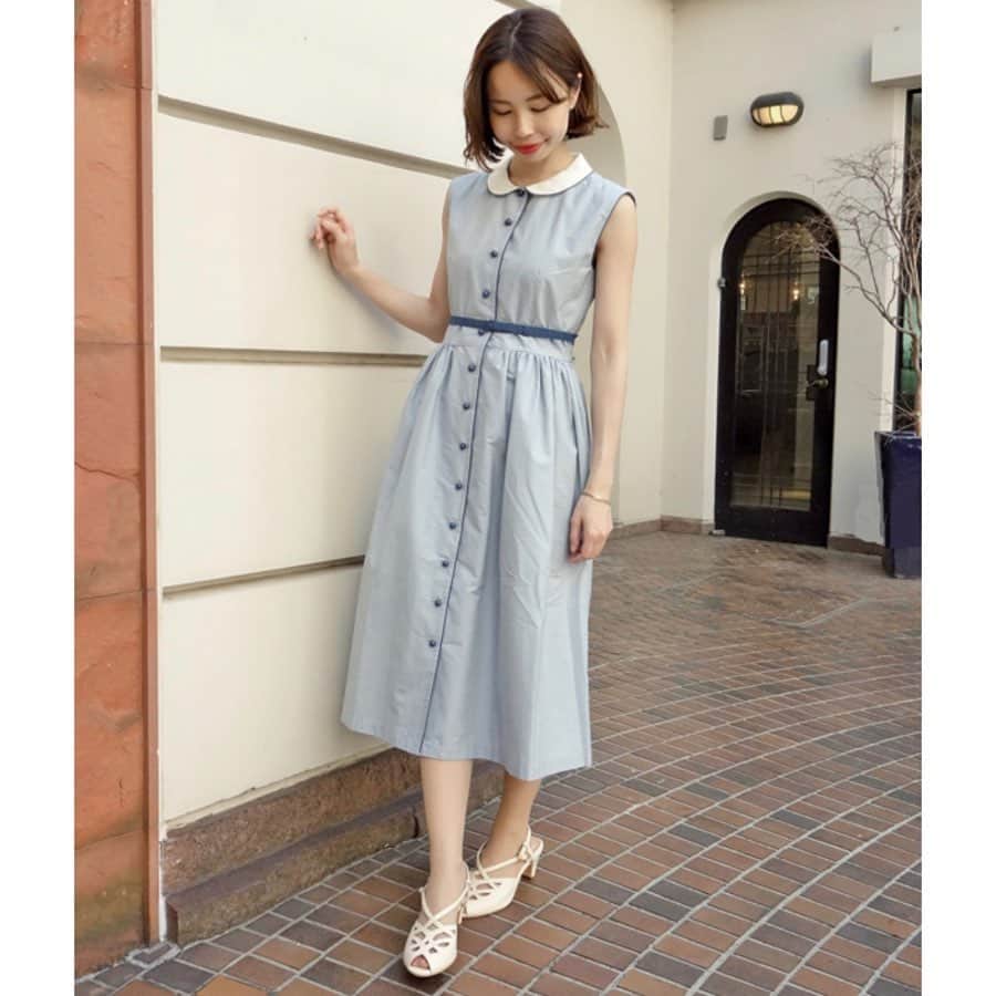 F i.n.t_officialさんのインスタグラム写真 - (F i.n.t_officialInstagram)「. .﻿﻿﻿﻿﻿ .﻿﻿﻿﻿﻿﻿﻿﻿ ＼ 💐 an  another angelus limited 💐 ／﻿﻿﻿﻿﻿ ﻿﻿ ﻿ 姉妹ブランド @an_another_angelus_official から﻿ ﻿展開する﻿限定ライン "an another angelus limited"は﻿ ﻿ご存知ですか？❤︎﻿ ﻿ ﻿ 本日は an another angelus limitedの中から﻿ シネマヒロインのようなクラシカルな﻿ クレリックワンピースをご紹介👒✨﻿ ﻿ ﻿ 細いボーダーと配色のベルトや﻿ ボタンがクラシカルな印象に。﻿ フィット&フレアーの美しいシルエットも魅力♩﻿ 1枚でシックで涼し気なコーディネートが完成する、 特別感のあるアイテムです🌼﻿ ﻿﻿ ﻿ ﻿ ❁︎ 細ボーダークレリックワンピース/an another angelus limited﻿ blue / black﻿ ¥14,904(tax in)﻿﻿﻿﻿﻿﻿﻿﻿﻿﻿﻿﻿﻿ ﻿﻿ ※限定アイテムの為、一部店舗でのお取り扱い商品になります。予めご了承ください。﻿ ﻿ ﻿ ﻿ cardigan﻿ ❁︎ ドライフラワー釦透かし編みカーディガン/F&A﻿ off white / pink beige / beige﻿ ¥6,264 (tax in)﻿﻿﻿﻿﻿﻿﻿﻿﻿﻿﻿﻿﻿ ﻿﻿ ﻿﻿ ♛︎ model 158㎝﻿﻿ Press maimai (@shimuramai )﻿ ﻿﻿ ﻿ ﻿ ﻿ ¨¨¨¨¨¨¨¨¨¨¨¨¨¨¨¨¨¨¨¨¨¨¨¨¨¨¨¨¨﻿﻿ 🎀YouTube新作動画更新しました🎀﻿﻿ ﻿﻿ ❁︎『夏のおすすめ‶双子コーデ2選"』﻿﻿ ﻿﻿ TOPのURLから是非ご覧ください❤︎﻿﻿ ➡︎(@fint_angelus_staff )﻿﻿ ﻿﻿ ¨¨¨¨¨¨¨¨¨¨¨¨¨¨¨¨¨¨¨¨¨¨¨¨¨¨¨¨¨﻿﻿ ﻿﻿ ﻿﻿﻿﻿﻿﻿ ﻿ ﻿﻿﻿﻿﻿ ;;;:*:;;;:**:;;;:*:;;;:**:;;;:*:;;;:**:;;;:*﻿﻿﻿﻿﻿﻿﻿﻿ ﻿﻿﻿﻿﻿﻿﻿﻿ \  𝕗𝕠𝕝𝕝𝕠𝕨 𝕞𝕖…♡ /﻿﻿﻿﻿﻿﻿﻿﻿ ﻿﻿﻿﻿﻿﻿﻿﻿ 🌼	姉妹ブランド⬇︎﻿﻿﻿﻿﻿﻿﻿﻿ an another angelus ﻿﻿﻿﻿﻿﻿﻿﻿ (@an_another_angelus_official )﻿﻿﻿﻿﻿﻿﻿ ﻿﻿﻿﻿﻿﻿﻿﻿ 🌼	公式スタッフインスタグラム⬇︎﻿﻿﻿﻿﻿﻿﻿﻿ (@fint_angelus_staff )﻿﻿﻿﻿﻿﻿﻿ ﻿﻿﻿﻿﻿﻿﻿﻿ 🌼香港店❤︎請多多關注&標注哦﻿﻿﻿⬇︎﻿﻿﻿﻿﻿﻿﻿﻿ (@fint_hk ﻿)﻿﻿﻿﻿﻿﻿﻿ ﻿﻿﻿﻿﻿﻿﻿﻿ ;;;:*:;;;:**:;;;:*:;;;:**:;;;:*:;;;:**:;;;:*﻿﻿﻿﻿﻿﻿﻿﻿ ﻿﻿﻿﻿﻿﻿﻿﻿ ﻿﻿﻿﻿﻿﻿﻿﻿ #fint #ananotherangelus #フィント #アンジェラス  #fashion #retro #cordinate #code #tgm #natural  #レトロ #cardigan #onepiece #限定ライン #vintage #夏コーデ #新作﻿﻿﻿﻿ #ガーディガン﻿ #YouTube #更新 ﻿﻿﻿」7月1日 21時01分 - fi.n.t_official
