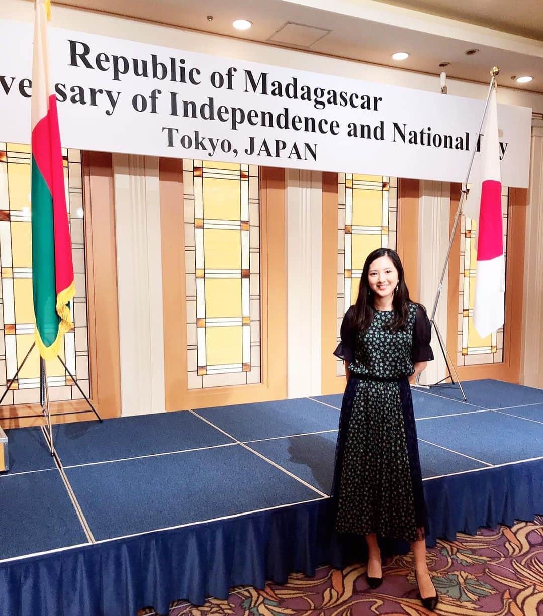 浜口順子さんのインスタグラム写真 - (浜口順子Instagram)「先日の #マダガスカル独立59周年記念パーティー ファッション🥳 マダガスカルの国旗🇲🇬をイメージして グリーンがポイント使いされているデザインにしました💚 @andlove.ando さんの セットアップです💚可愛いお洋服💕 そしてパンプスは  @boutiqueosaki さんで セミオーダーしたパンプスです❗️ オーサキさんのパンプス、良質で上品でフォーマルにぴったり。」7月1日 21時07分 - hamaguchijunko