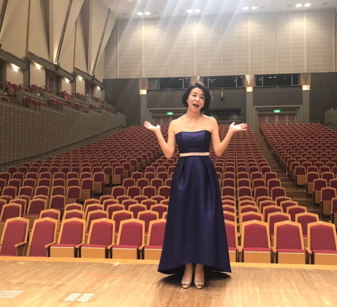のインスタグラム：「愉快な仲間たちと愉快な音楽会。今期最終日でした。 楽しくて、笑えて、元気が出るコンサート！！ 来年は全国ツアーする予定です！！！」
