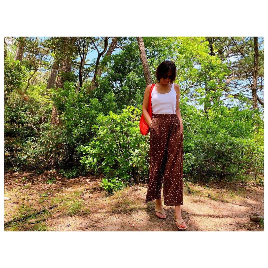 のインスタグラム：「☀️が恋しいつ7月スタートの日。 折り返し。 早いねー。 SUMMER SALE始まりました。 既にヘビロテ中のパット入りタンクボディースーツも対象です。 SALEはHERFEE  STORE会員様対象となりますのでご注意くださいね。 ぜひこの機会にチェックしてみてください🍉 #fashion #style #ootd #outfits #summersale #herfee」